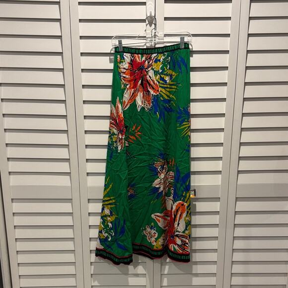 FreeMarket by Flying Tomato NWOT Green Floral Maxi Skirt in 100% Rayon. - Picture 8 of 11